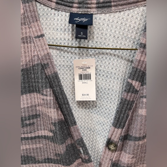 NWT Daytrip Camo Button Up Cardigan - Picture 2 of 7